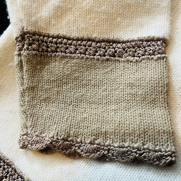 Long sleeved color block Sweater - Picture 4 of 7